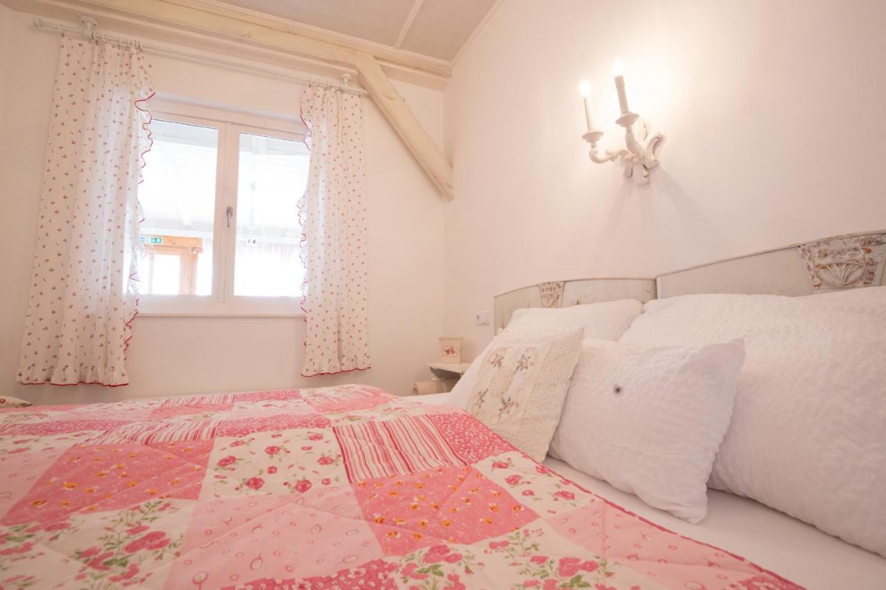 Bacchus Apartman - Borbarlang, Badacsony Badacsonytomaj Ngoại thất bức ảnh